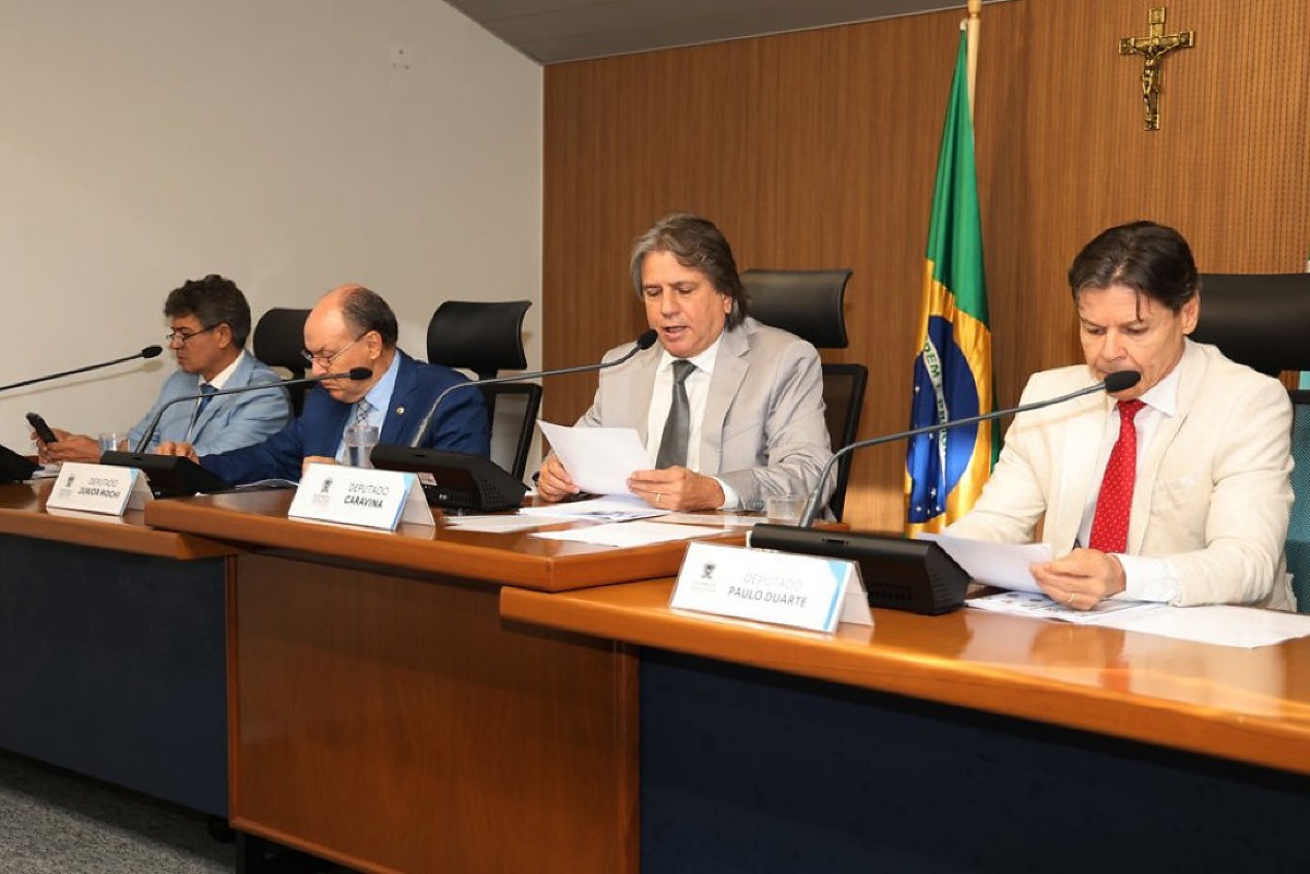CCJR da Alems aprova tramitação de projetos para concessão de títulos e comendas - Foto