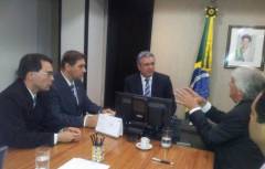 Delcídio acerta com ministro emenda para construir Hospital Municipal em Campo Grande